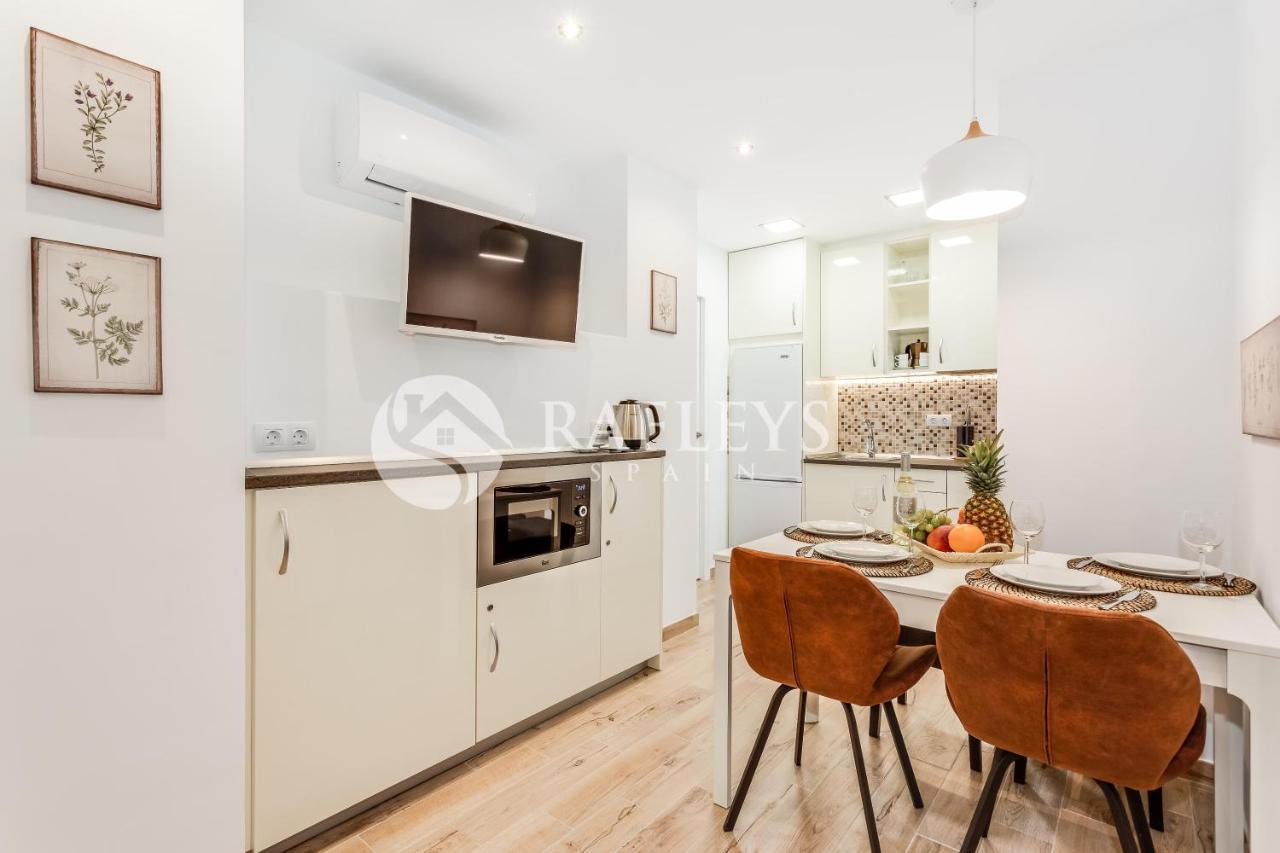 Modern 1 Bedroom Apartement In Very Center Of Marbella. Eksteriør bilde